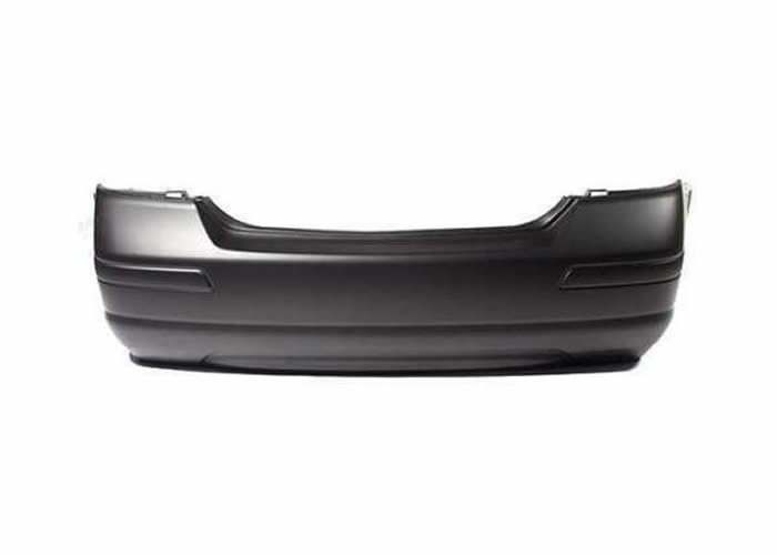 Bumper Trasero Nissan Versa Sedan Con Agujeros Para Spoiler