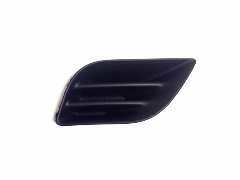 Tapon de Bumper Derecho Nissan Versa Sedan 2012 2014