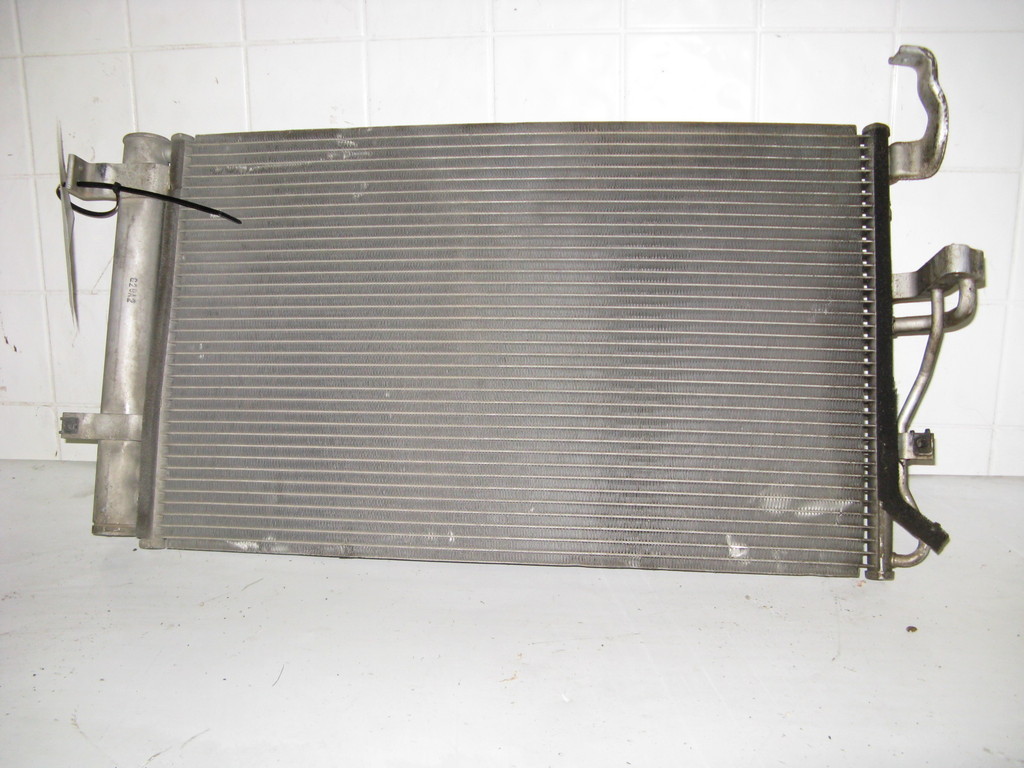 Condensador Panal de AC Hyundai Elantra