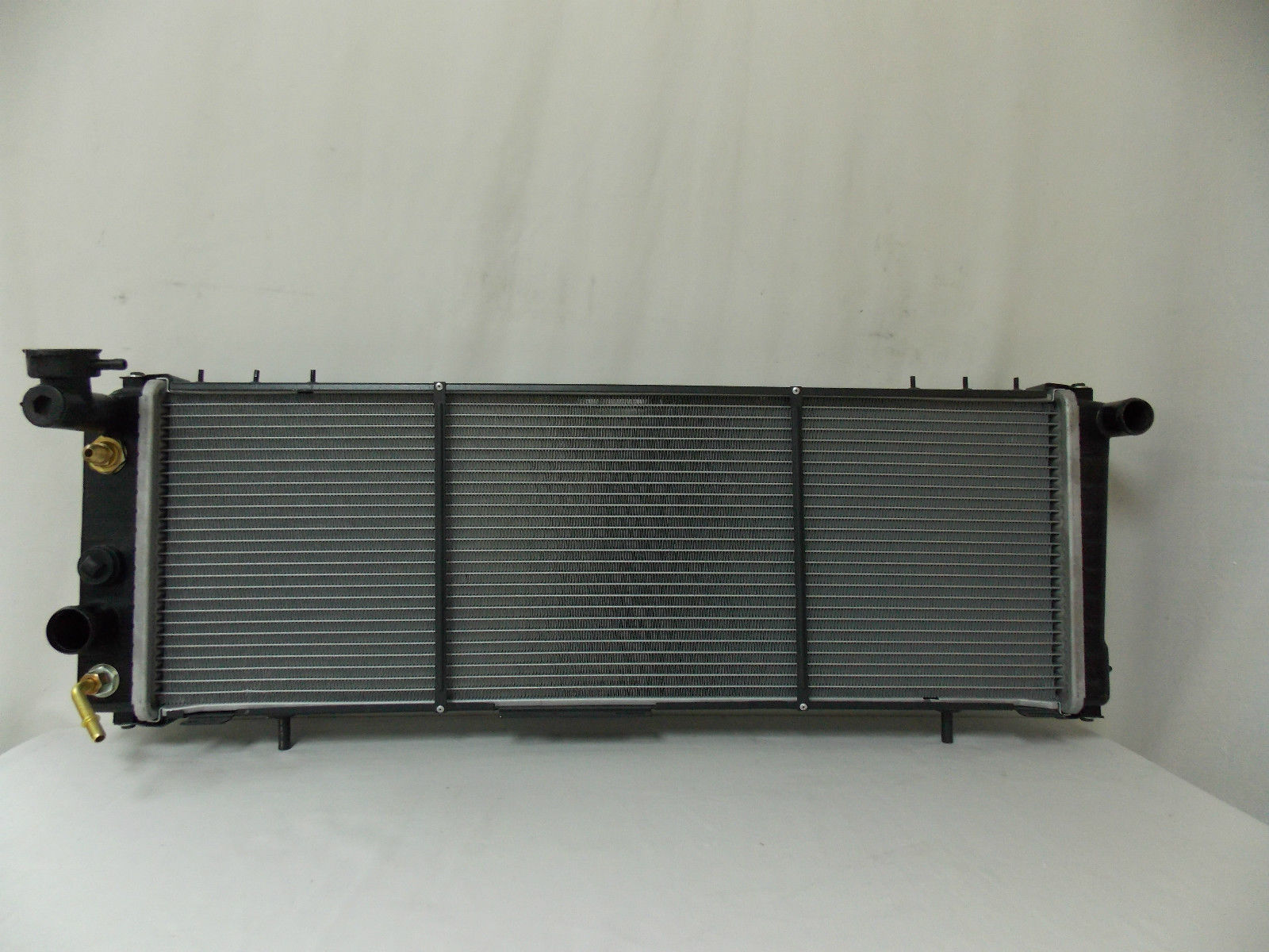 Radiador de Agua Grand Cherokee/Jeep Wagoneer 4.0L L6 AT 1991 2000