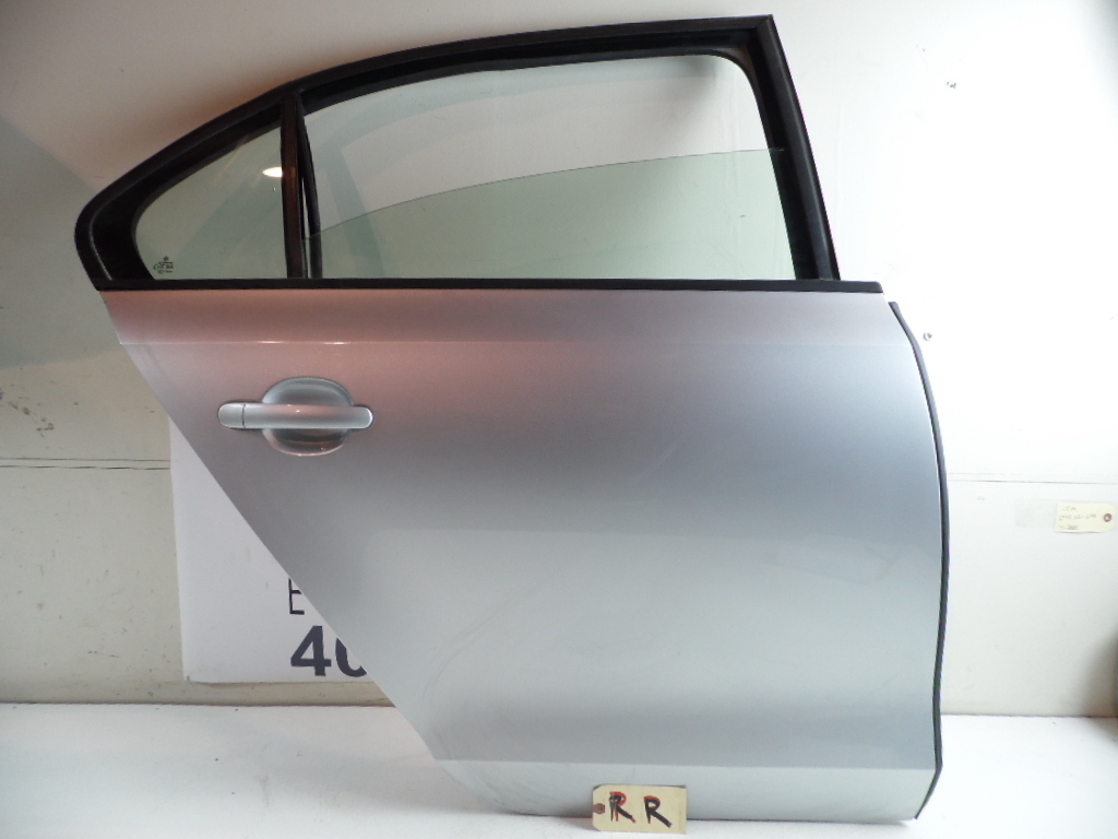 Puerta Derecha Trasera Volkswagen Jetta 2005 2012