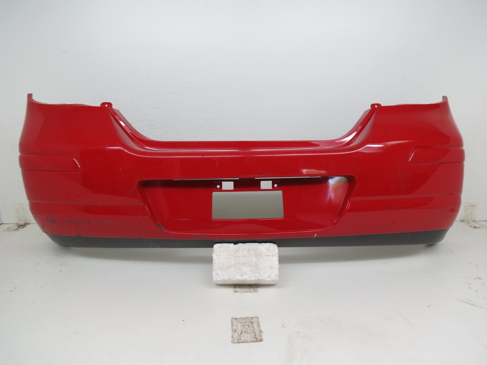 Bumper Trasero Nissan Versa Hatchback