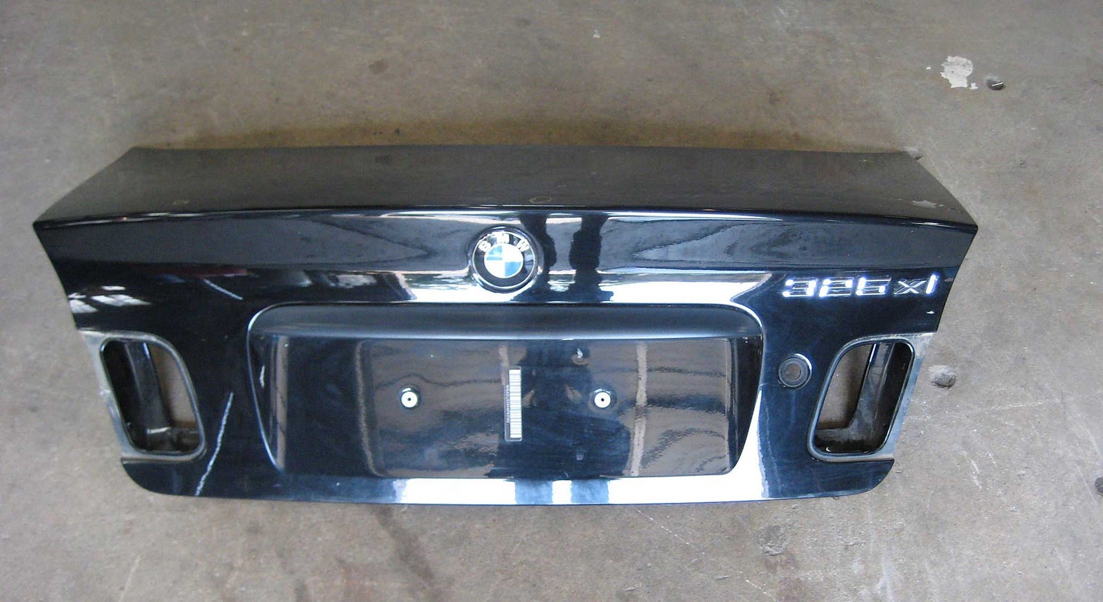 Tapa de Baul BMW 325I