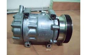 Compresor de AC Renault Duster 1.4 1.6 2.0L Marca Jack 