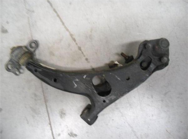 Muleta Derecha Delantera Toyota Rav 4 1996 2000