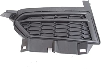 Tapon de Bumper Delantero Izquierdo Nissan Versa Sedan