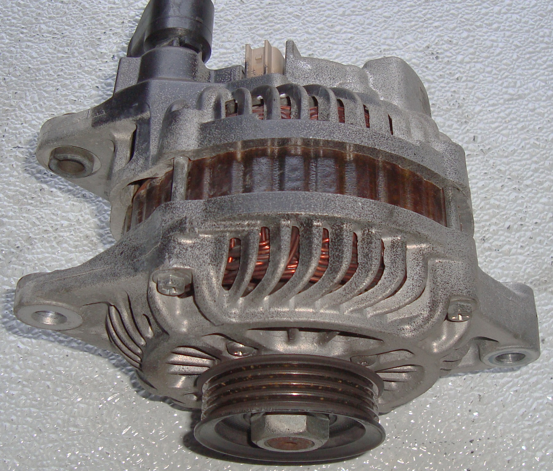 Alternador Usado PT Cruiser