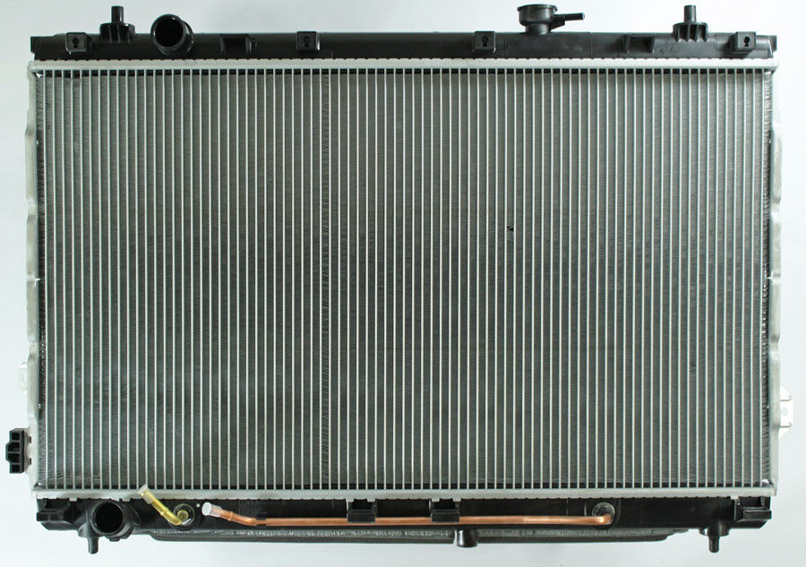 Radiador de Agua Kia Sedona 3.8L V6 AT 2006 2009
