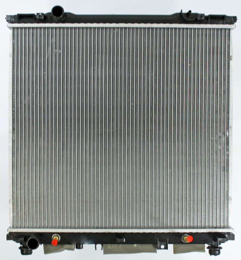 Radiador de Agua Kia Sorento 3.5L V6 AT 2003 2006