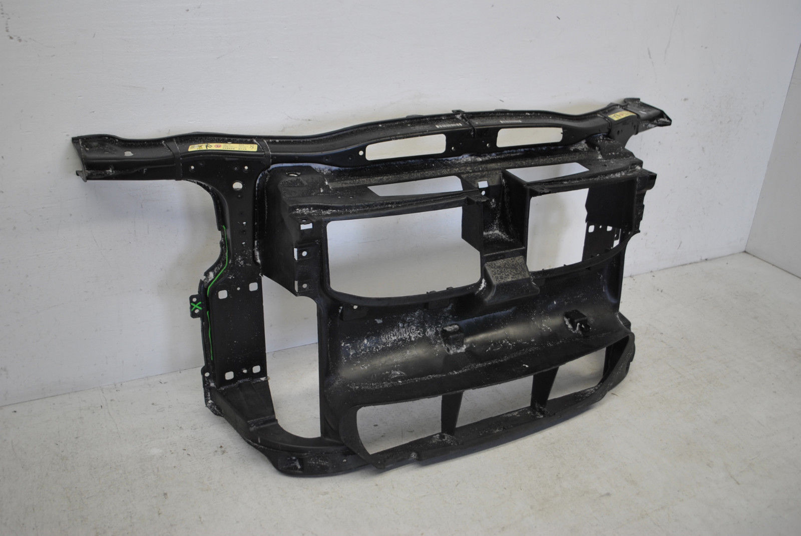 Soporte de Radiador De BMW 328XI 330XI 2006 2011